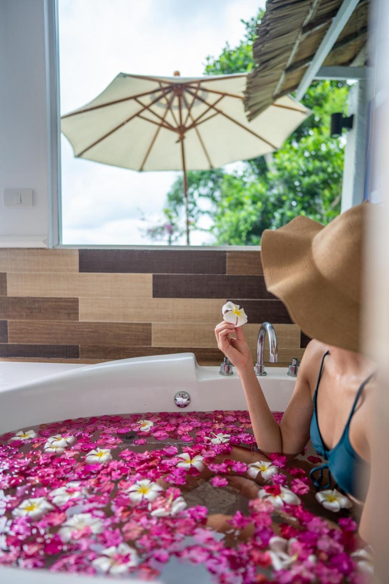 Soul Villas - Beachfront Private Pool Villas, Phuket Nature Retreat Cape Panwa Exterior photo